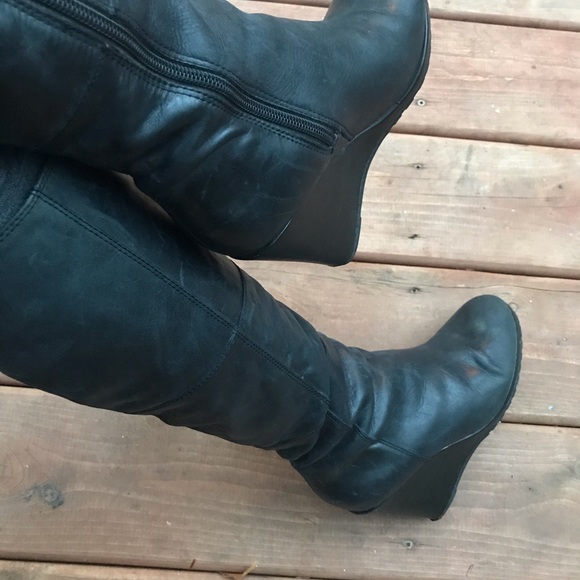 Tall wedge leather boots - Picture 2 of 8